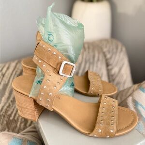 Barbara Barbieri Ankle Strap Sandals Beige Block Heel Studded Leather - 9